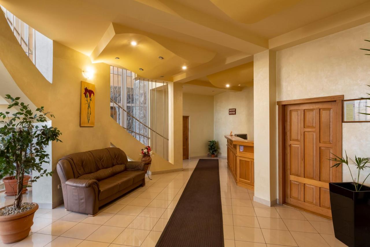 Hotel Denis Daneş Εξωτερικό φωτογραφία