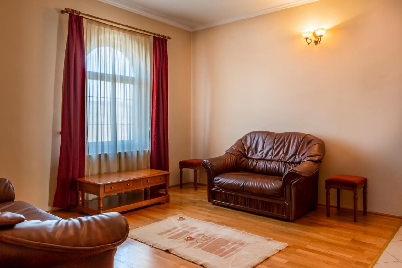 Hotel Denis Daneş Εξωτερικό φωτογραφία